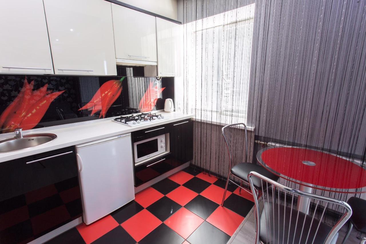 Luxury Studios On Nauki Avenue คาร์คิฟ ภายนอก รูปภาพ